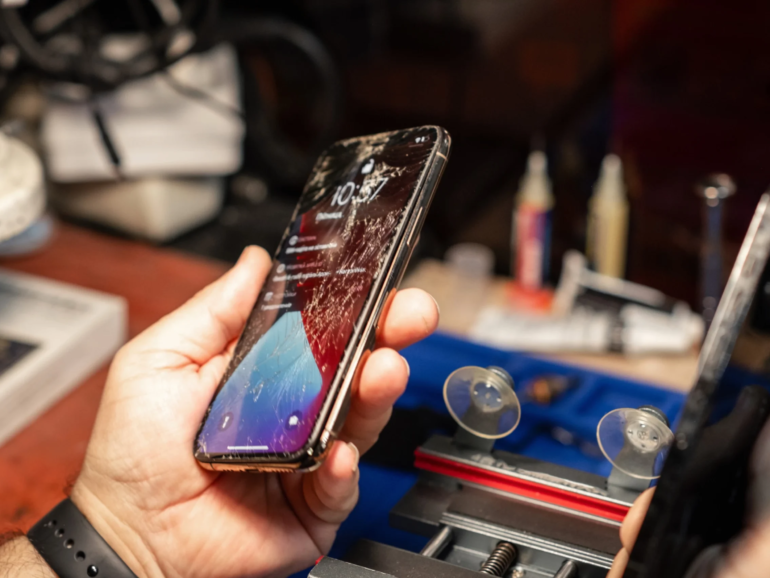 iPhone Screen Repair North West